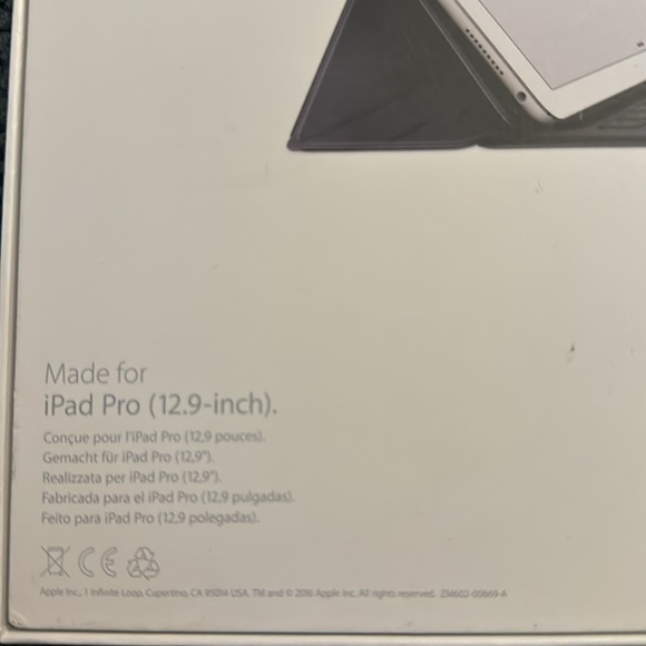 Brand new iPad Pro Smart Keyboard - Picture 5 of 5